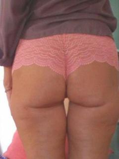 Madurita andaluza casada y juguetona