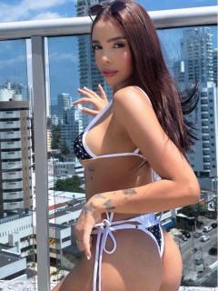 BELLA JOVENCITA ARDIENTE DE CURVAS UNICAS