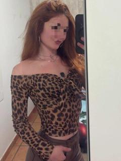 MIA UNA HERMOSA SEVILLANA ARDIENTE CON GANAS DE HACERTE PASARLO BIEN